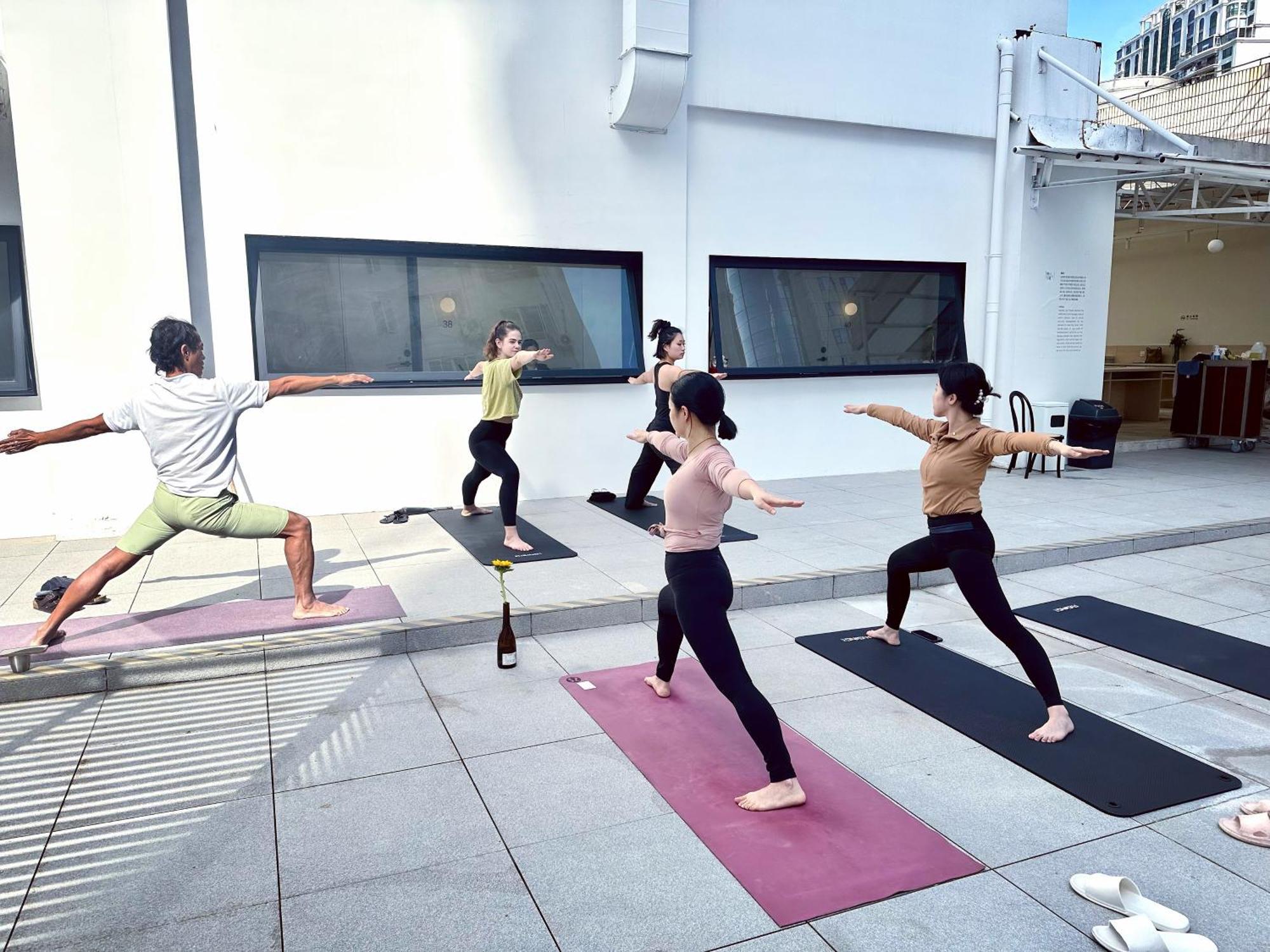 Hi Cozy International Youth Hostel East Nanjing Road & The Bund - Free Gym 上海 外观 照片