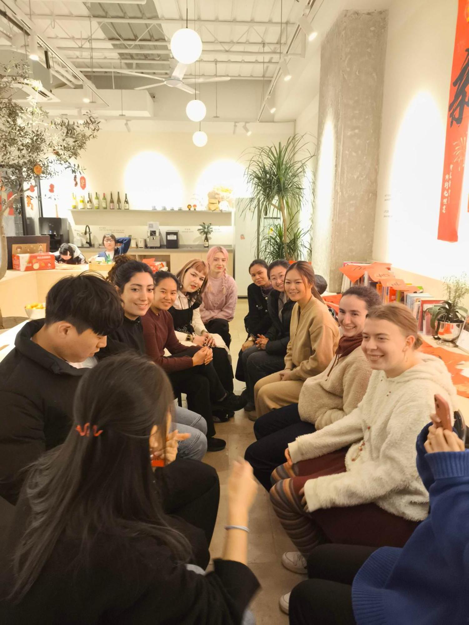 Hi Cozy International Youth Hostel East Nanjing Road & The Bund - Free Gym 上海 外观 照片