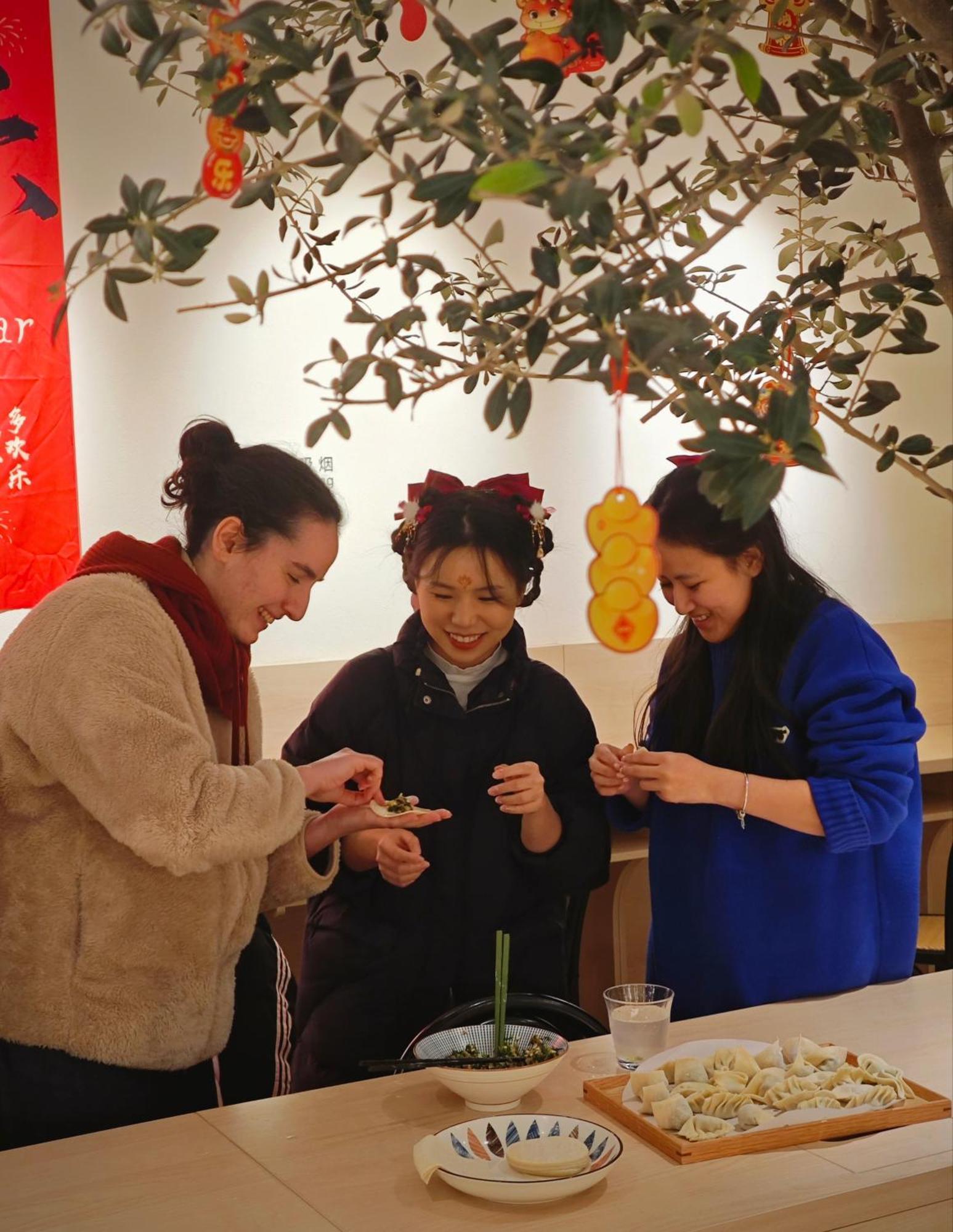 Hi Cozy International Youth Hostel East Nanjing Road & The Bund - Free Gym 上海 外观 照片